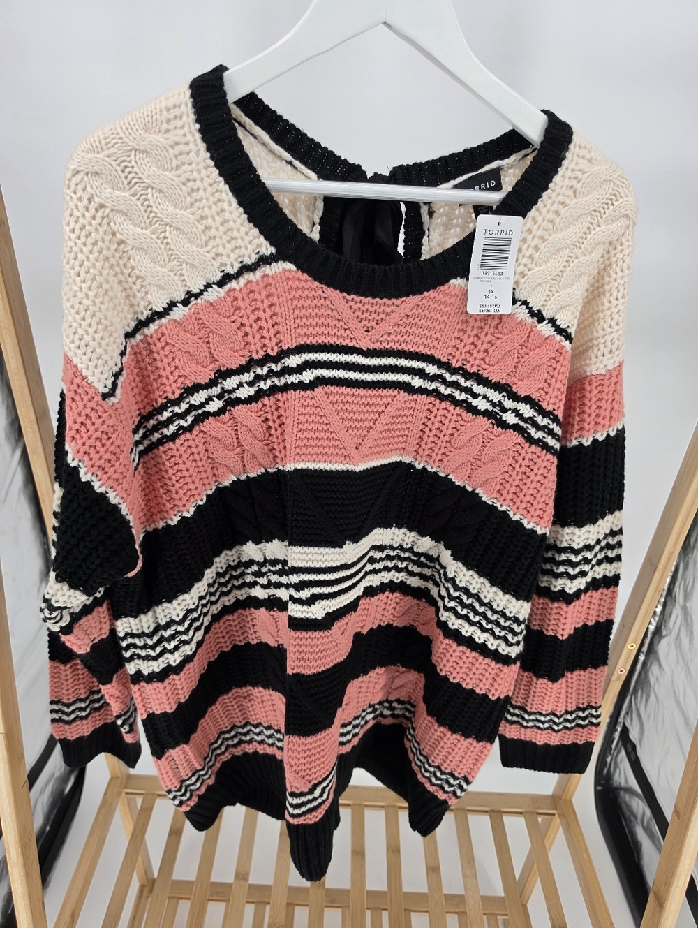 NWT Torrid Cable Pullover Sweater with Tie in back Pink Black 1X 14-16